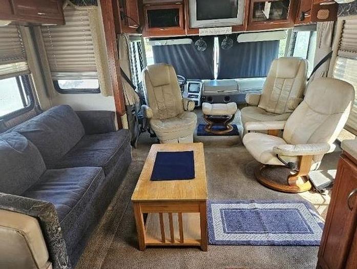 Used 2005 Fleetwood Southwind 37L