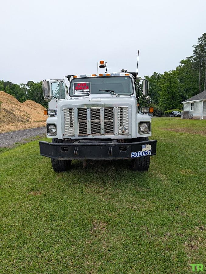 Used 1997 International S2600 Heavy-Duty Commercial Truck