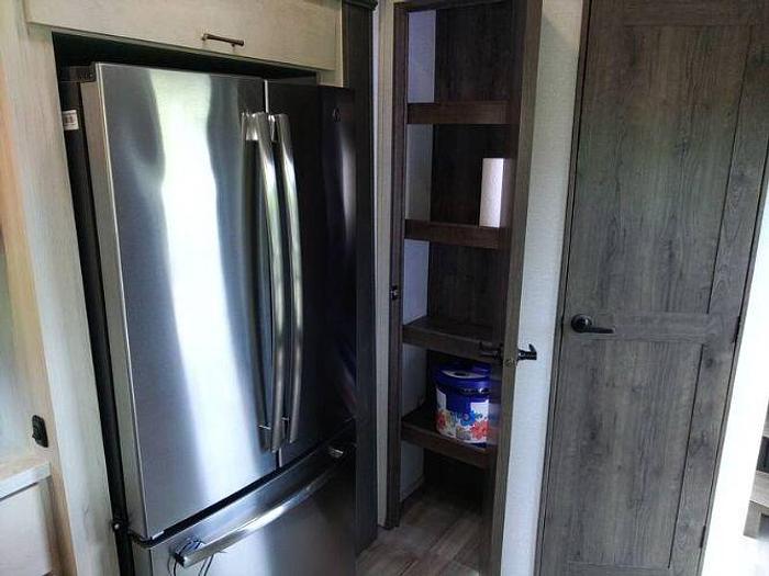 Used 2021 Alliance RV Paradigm 370FB