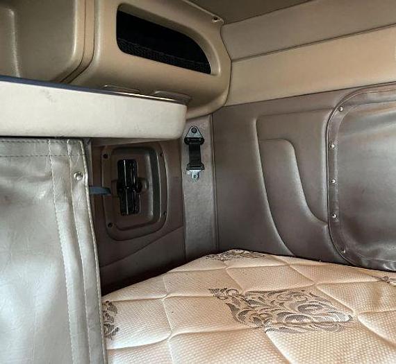 Used 2012 Peterbilt 388 Car Hauler