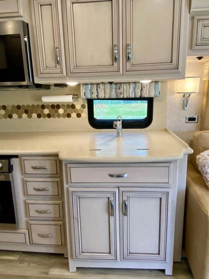 Used 2021 Newmar Bay Star 3226 Class A Motorhome