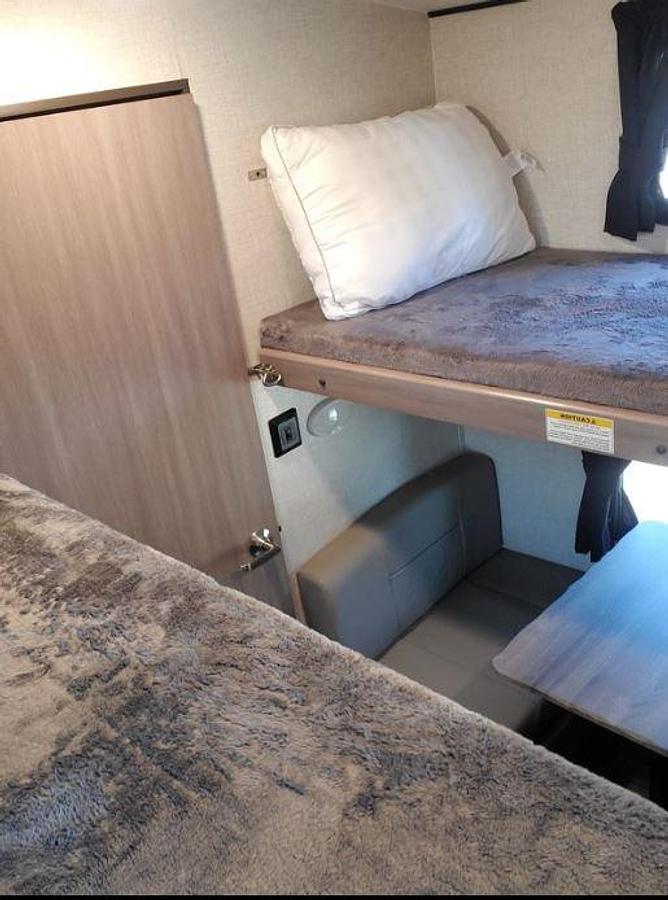 Used 2021 CrossRoads Sunset Trail 289QB