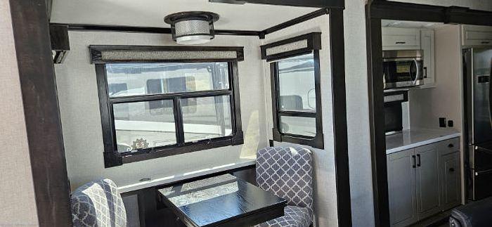 Used 2021 Crossroads Redwood 4001LK