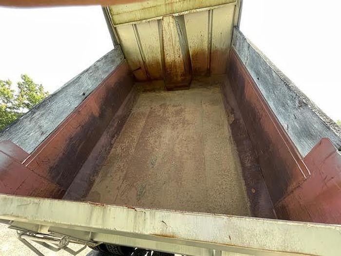 Used 2014 INTERNATIONAL 8600 Dump Truck