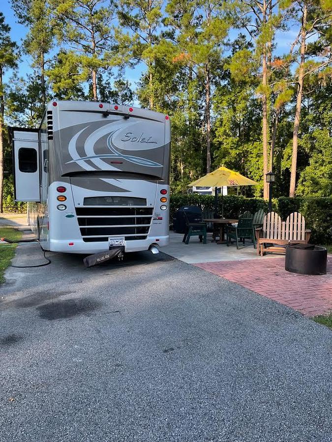 Used 2014 Itasca Solei 38R | Bath & Half | Cummins Diesel | Bunk Beds | Washer & Dryer | Full-Time Ready