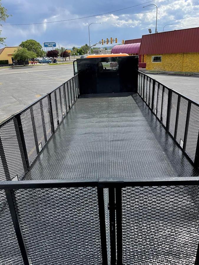 Used 2018 Peterbilt 337 Single Axle