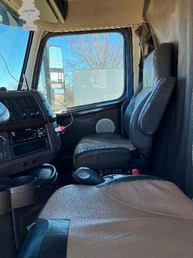 Used 2016 Volvo VNL 630 D13