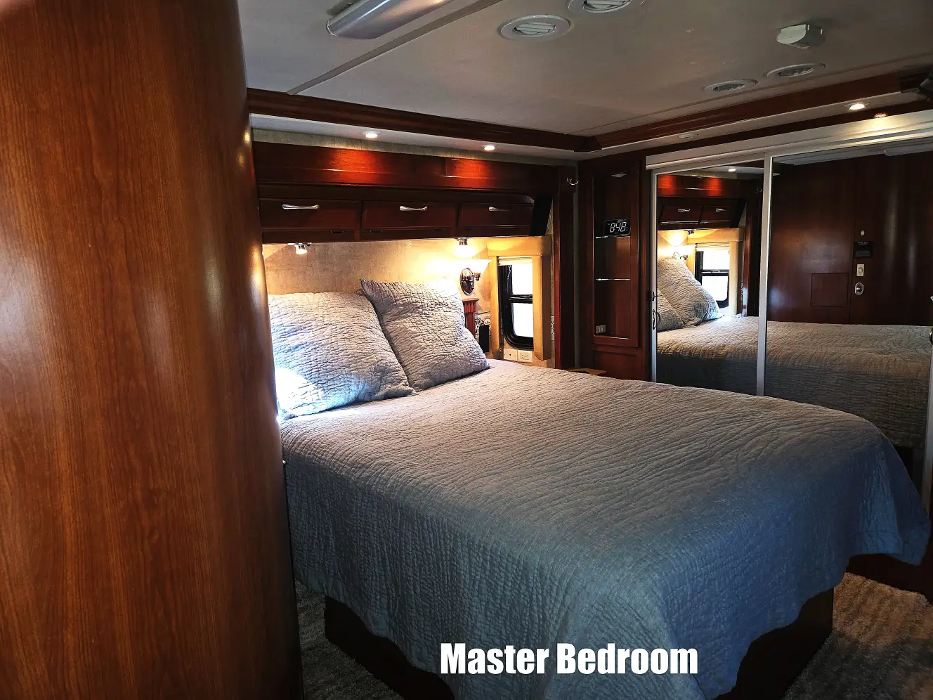 Used 2007 Fleetwood Discovery 39V