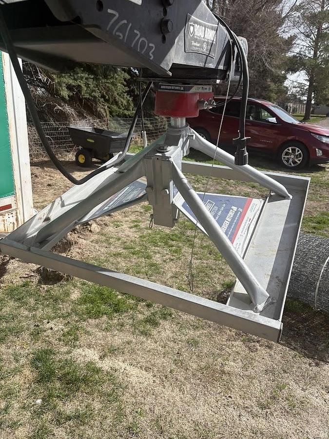 Used 2022 Keystone Avalanche 390D Fifth Wheel