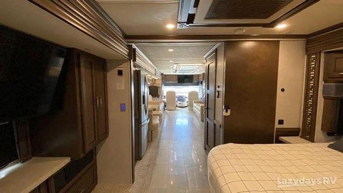 Used 2021 Newmar Ventana 4369