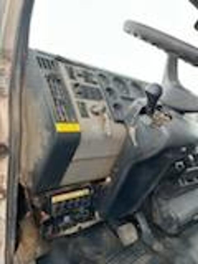 Used 2000 Freightliner FL80