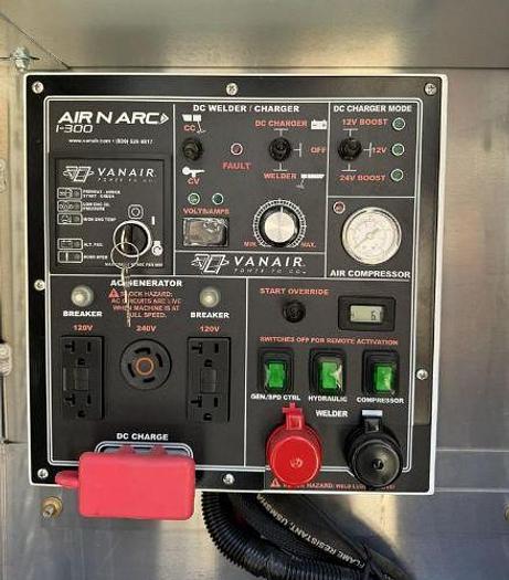 Used 2023 Freightliner BUSINESS CLASS M2 106