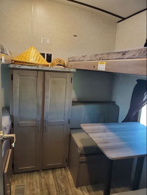 Used 2021 CrossRoads Sunset Trail 289QB