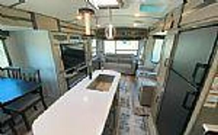 Used 2021 Keystone Outback RL 330