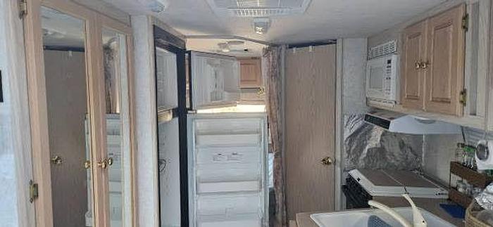 Used 2001 Bigfoot 24D