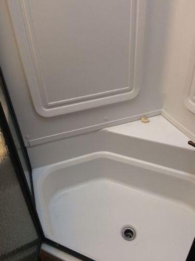 Used 2016 Northwood Artic Fox 25W