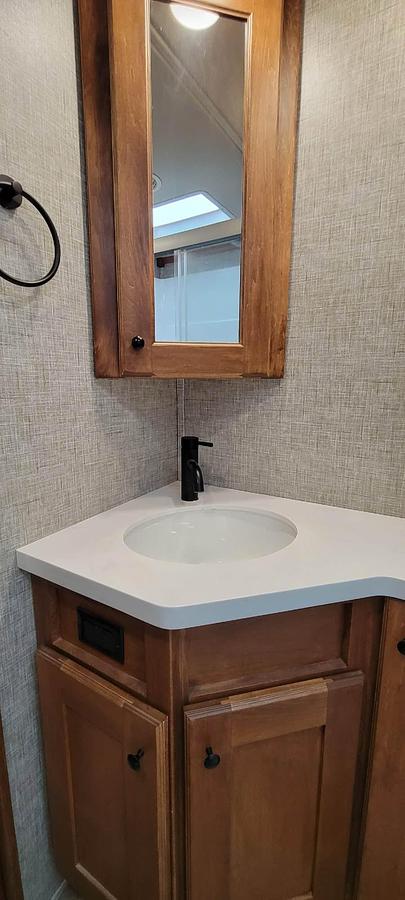 Used 2023 Vanleigh Vilano 320GK Fifth Wheel