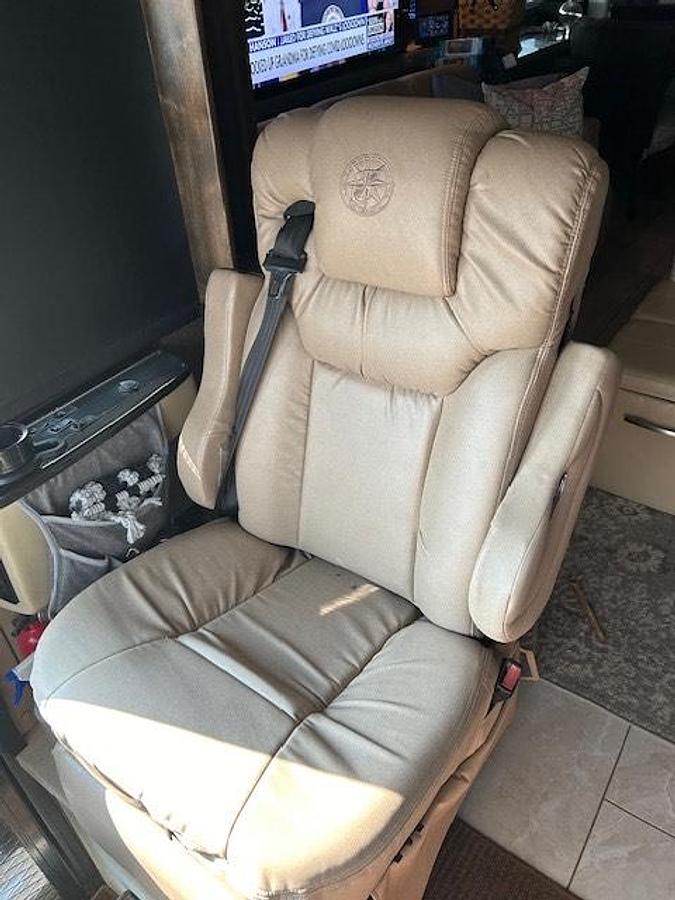 Used 2017 Tiffin Phaeton 44OH