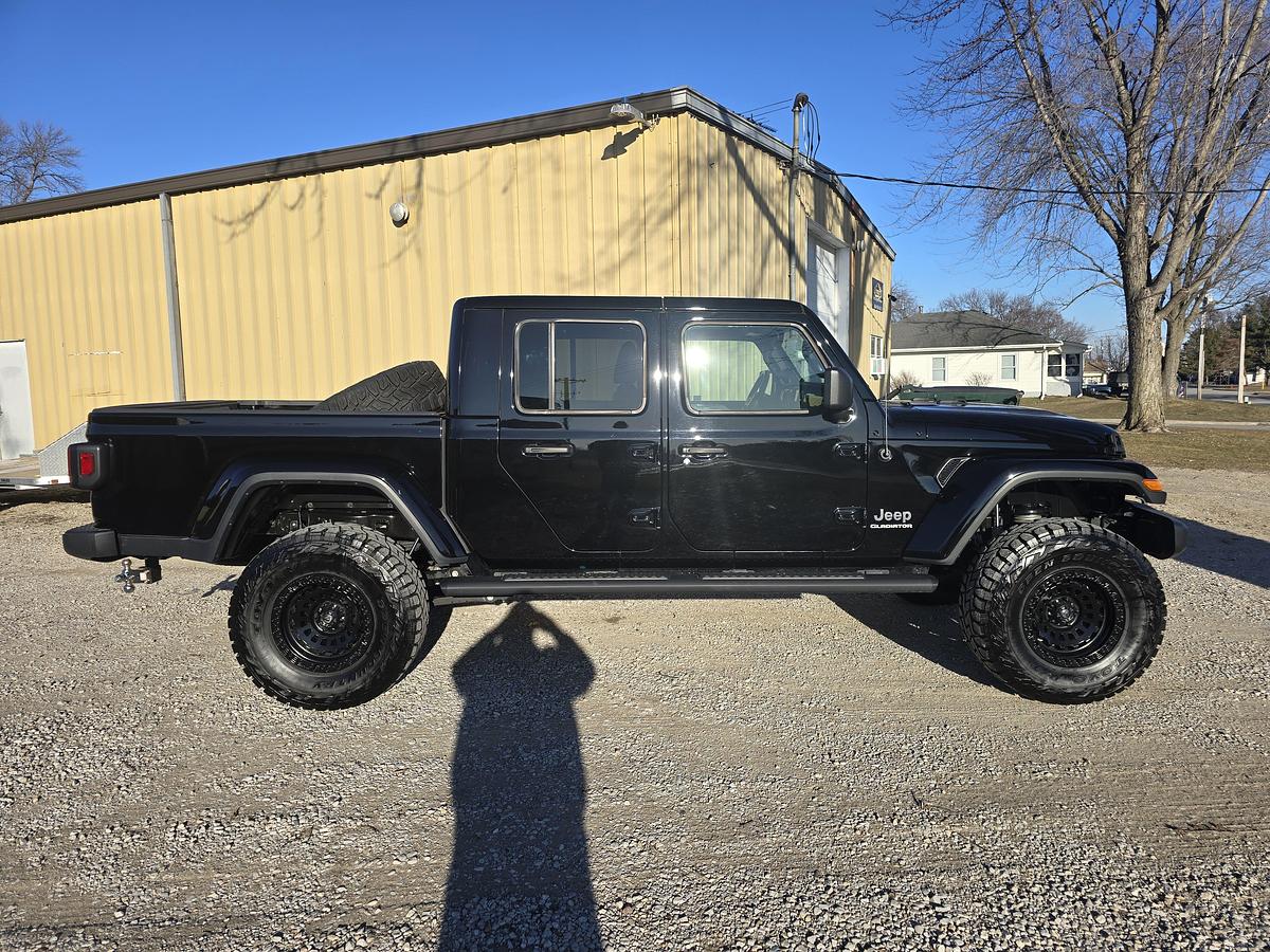Used 2021 Jeep Gladiator Overland