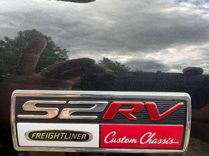 Used 2022 Jayco Seneca 37K