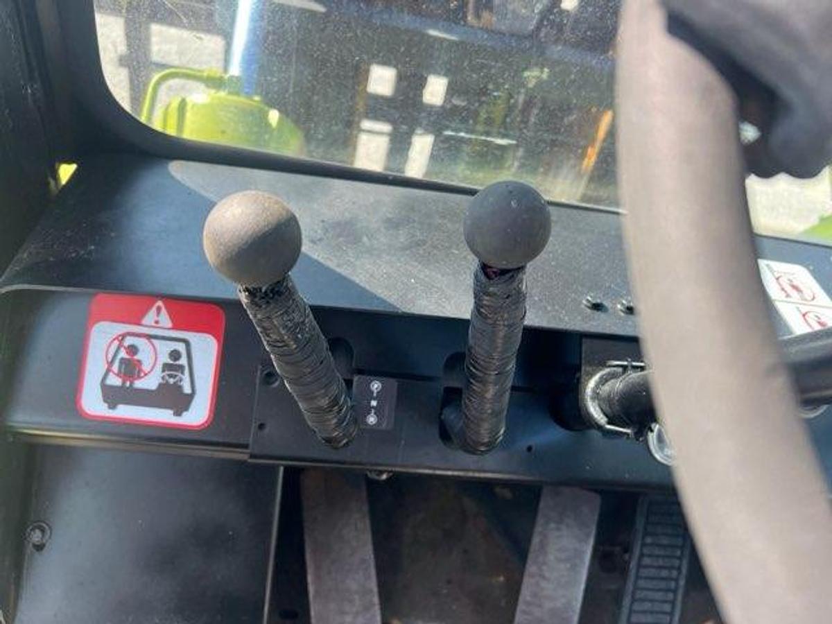 Used 1984 Clark Forklift