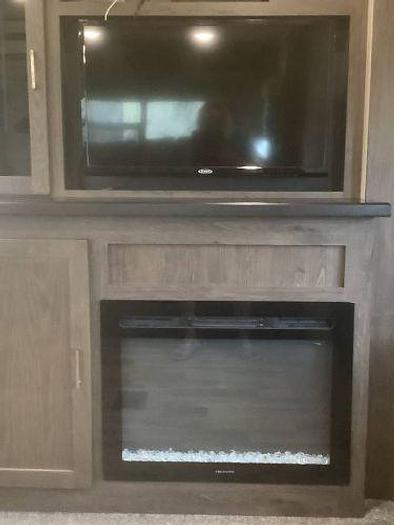 Used 2019 Forest River Wildwood Heritage Glen 272RL