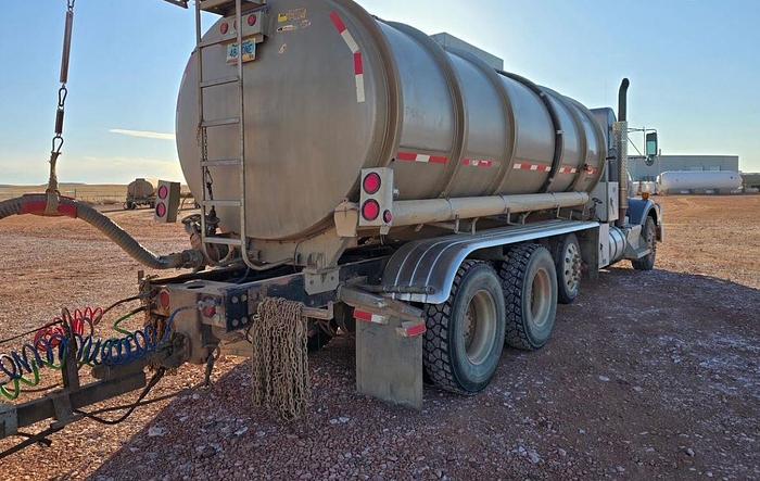 Used 2012 KENWORTH T800