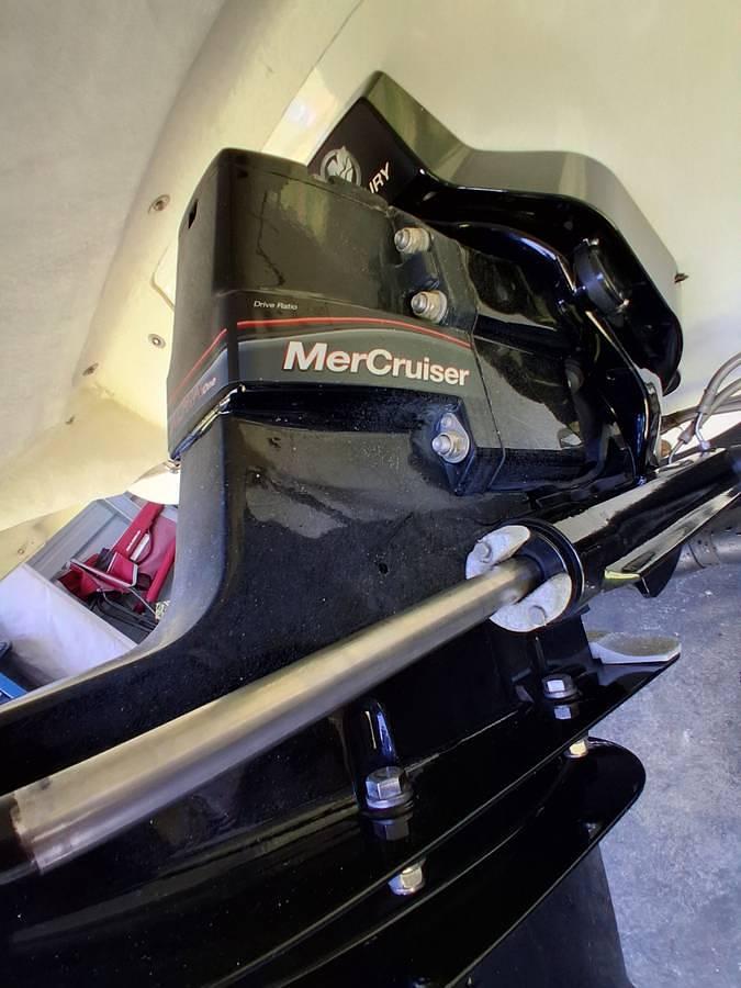 Used 2008 Glastron Mercruiser