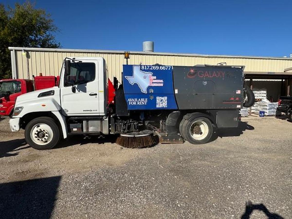 Used 2008 Isuzu Stewart Amos R-6 XL Regen Air Street Sweeper