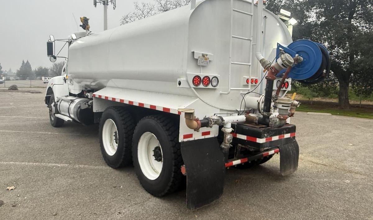 Used 2012 KENWORTH T440 Water Tank Truck