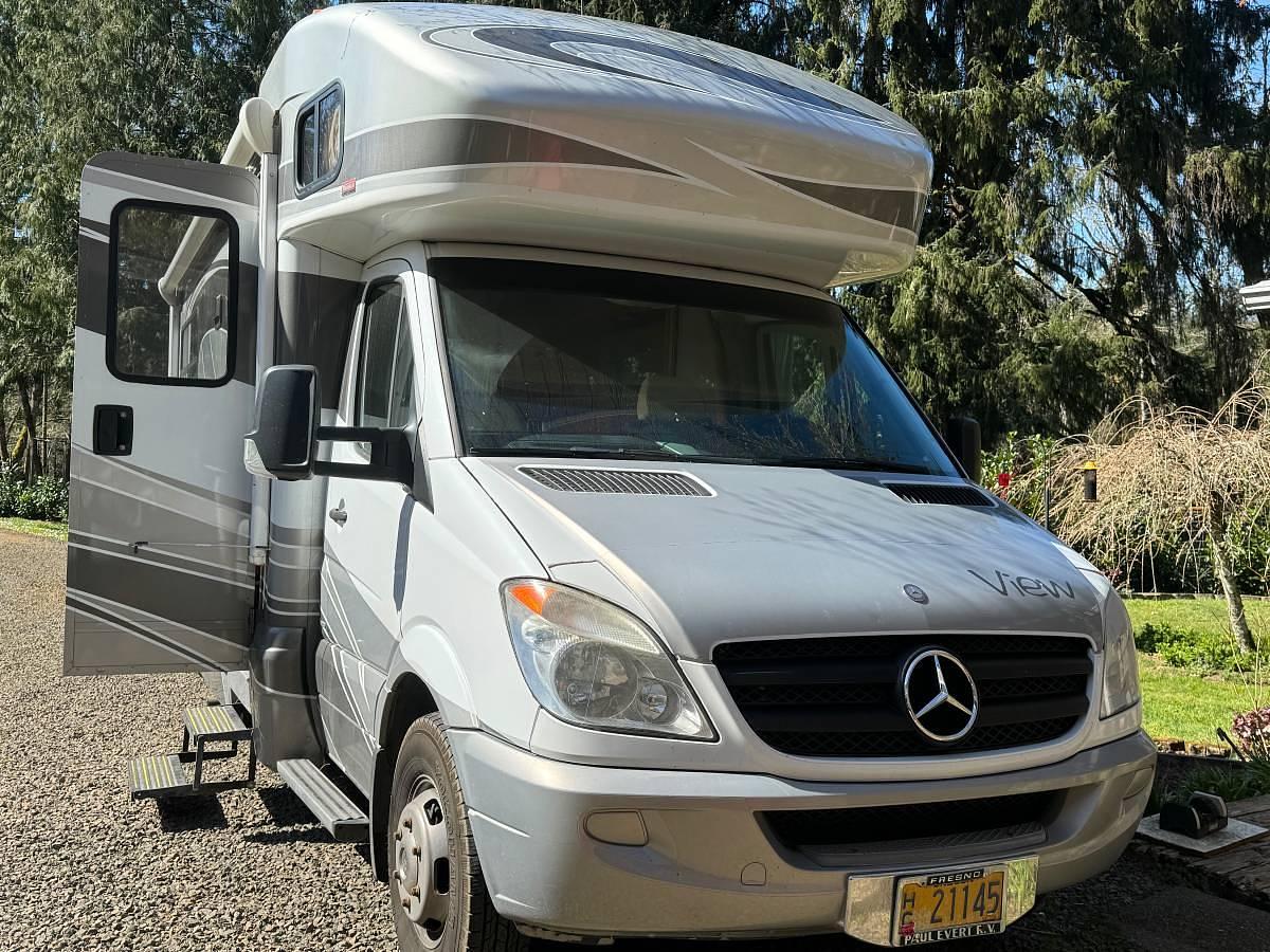 Used 2011 Winnebago View 24J