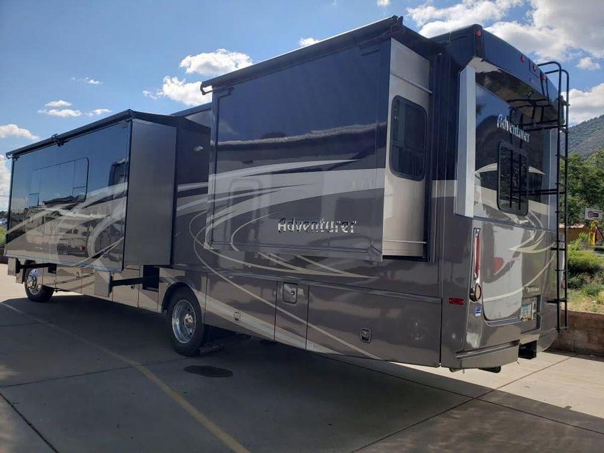 Used 2016 Winnebago Adventurer 38Q