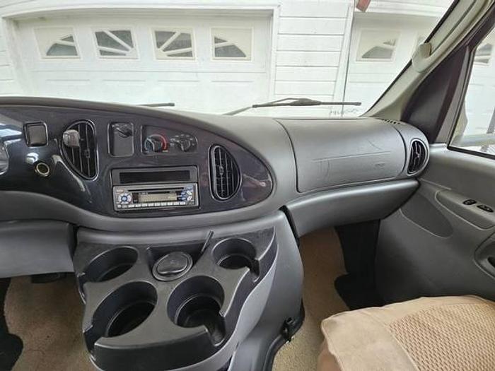 Used 2007 Fleetwood Tioga 31ft Class C Motorhome