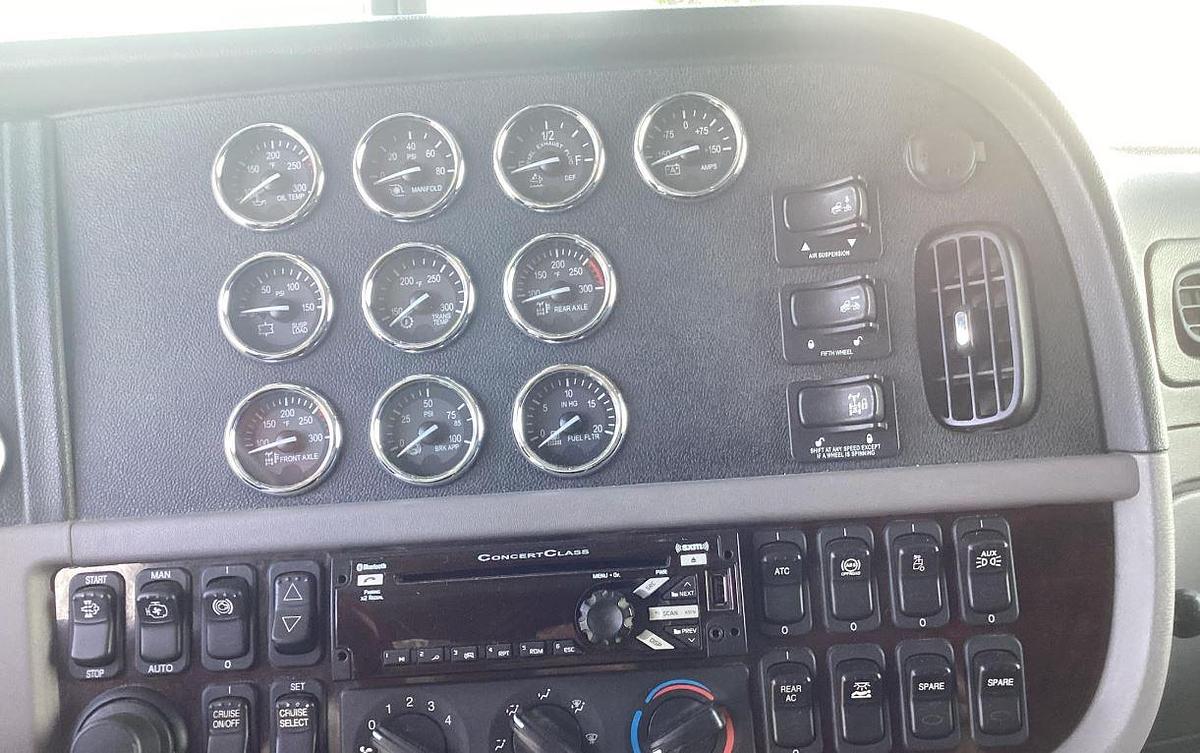 Used 2017 Peterbilt 389