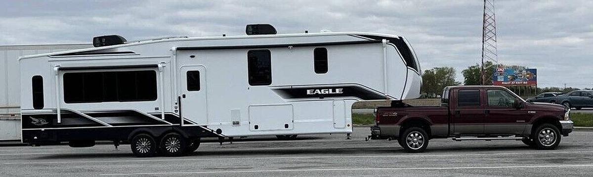 Used 2024 Jayco Eagle 370FBTS