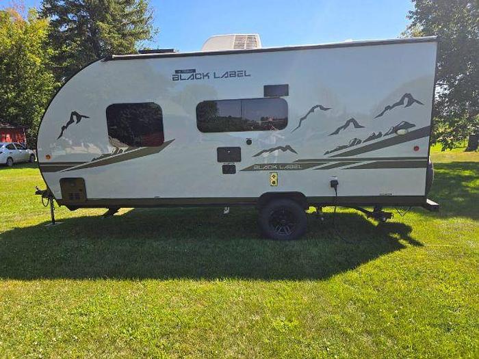 Used 2023 Forest River Cherokee Wolf Pup Black Label 16FQBL