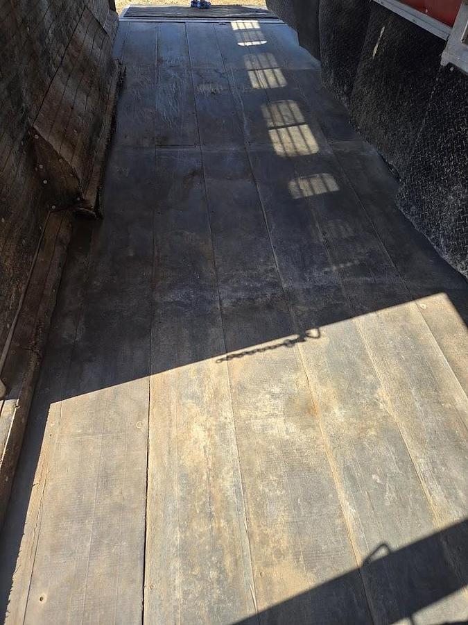 Used 1986 Lite Line 9 Horse Trailer