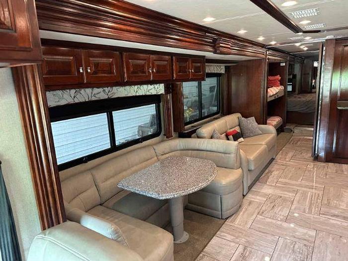 Used 2017 Fleetwood Discovery LXE 40G