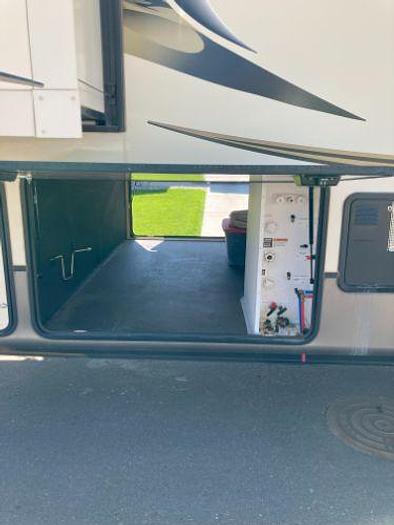 Used 2015 Keystone Montana Mountaineer