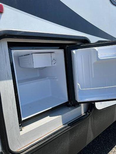 Used 2021 Keystone Sprinter Campfire 25ML