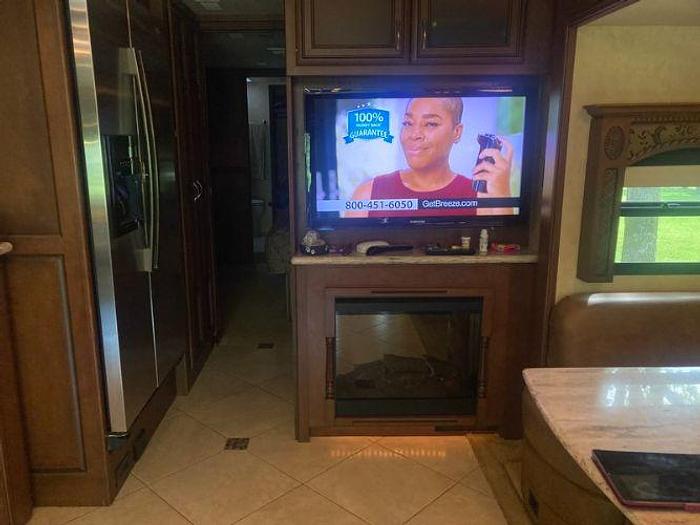 Used 2011 Entegra Anthem 44F