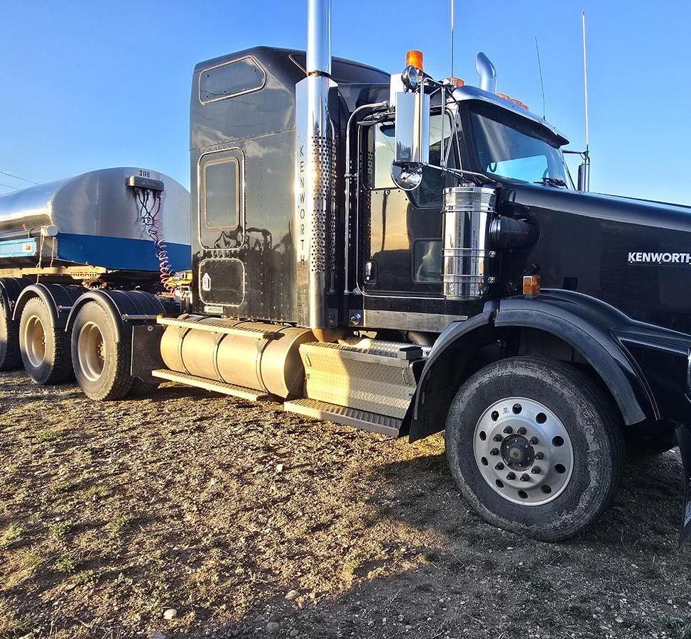 Used 2008 KENWORTH T800