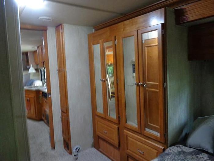 Used 2006 Gulf Stream Endura Super C Duramax