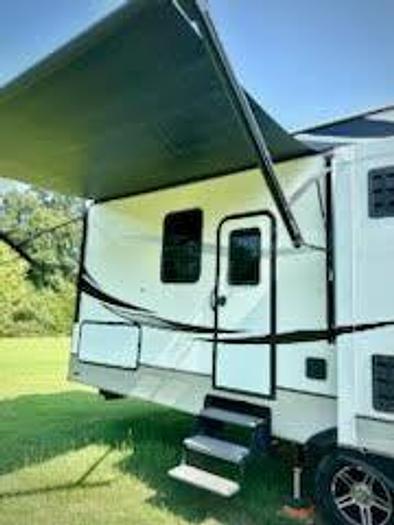 Used 2021 Keystone Cougar 364BHL