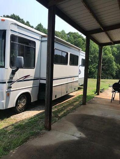 Used 2003 Winnebago Sightseer 33C