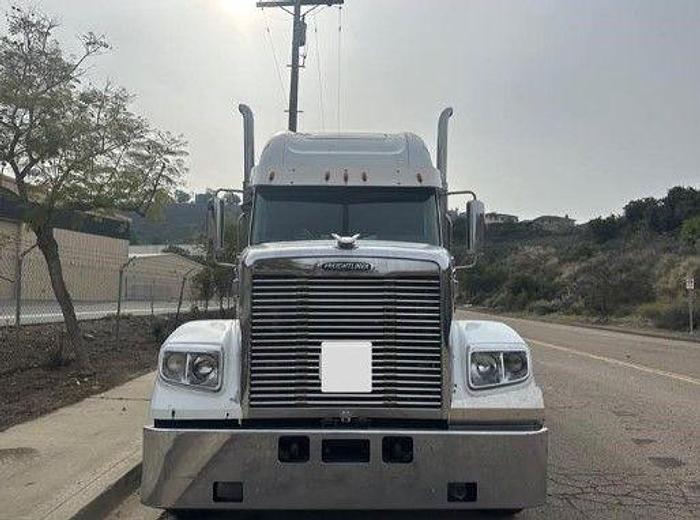 Used 2016 Freightliner CORONADO 132