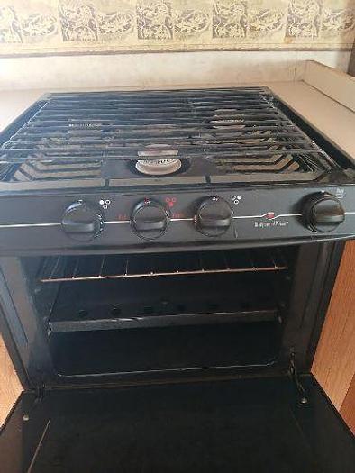 Used 2004 Four Winds Hurricane