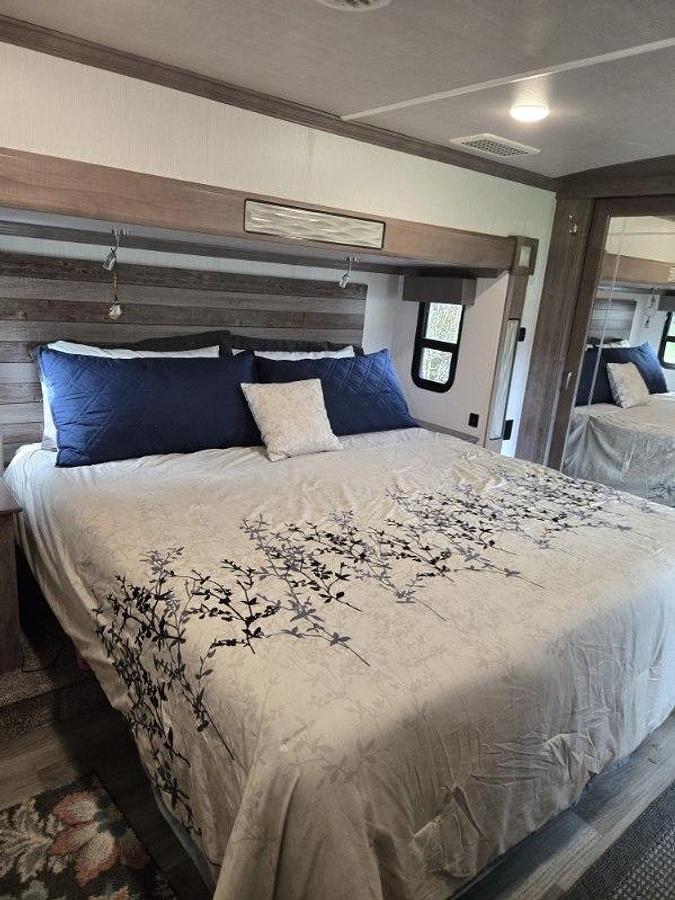Used 2020 Forest River Cedar Creek Fifth Wheel – Luxury Residential-Style RV