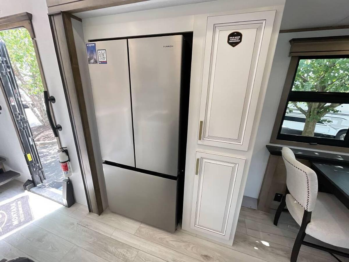 Used 2025 Keystone Montana 3915TB