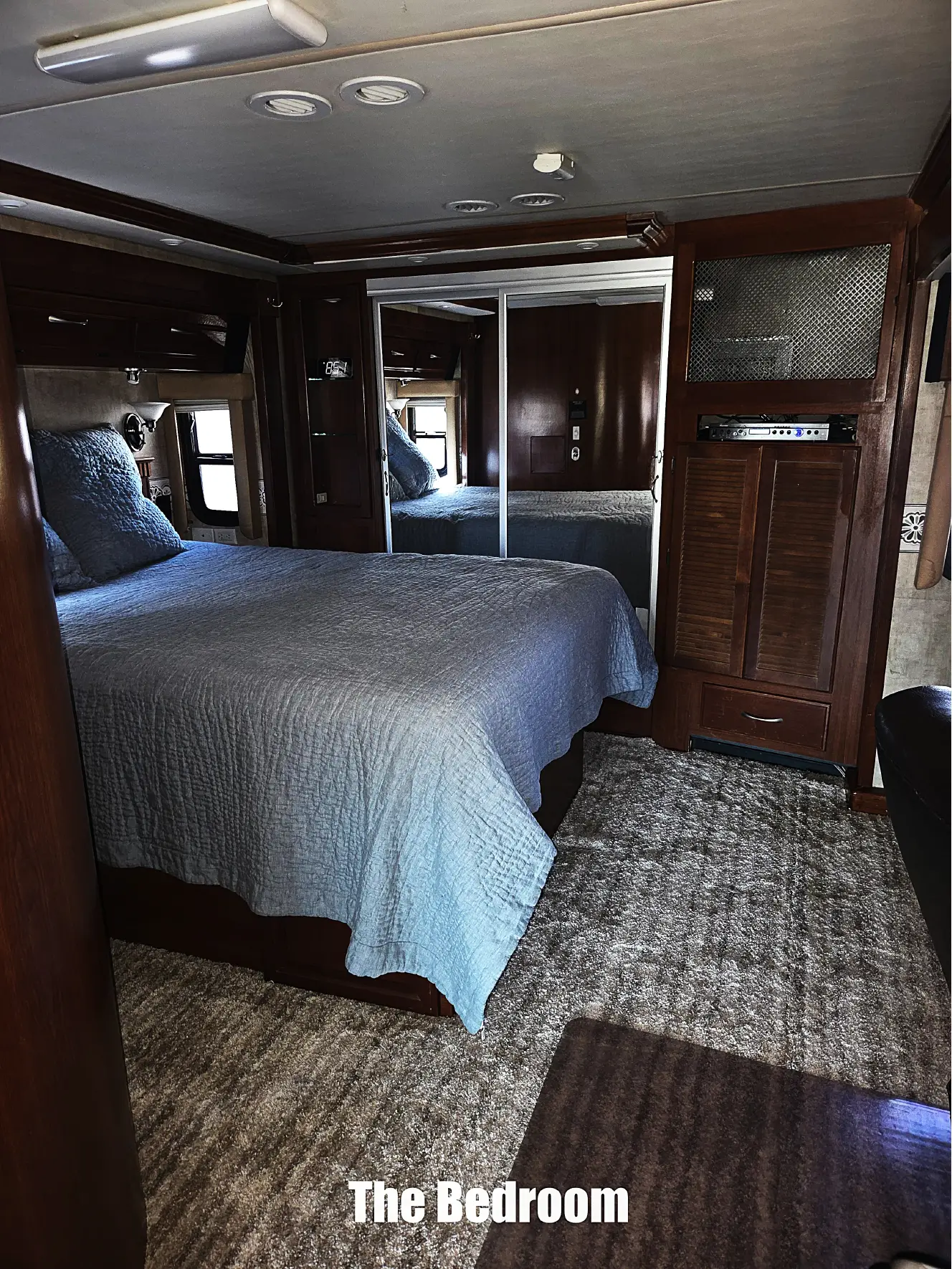 Used 2007 Fleetwood Discovery 39V